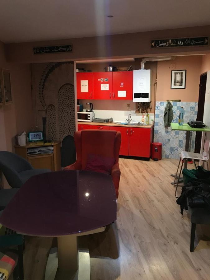 Backpacker Hostel Prague Ngoại thất bức ảnh